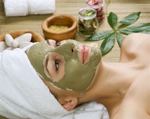 Facial treatment | Seaweed mask